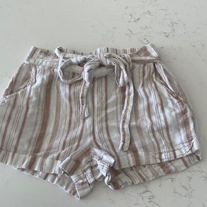 Linen shorts